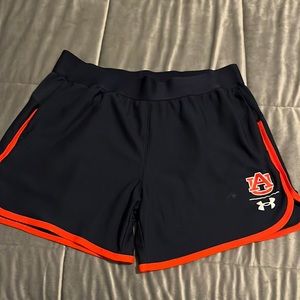 Womens UA Auburn loose shorts